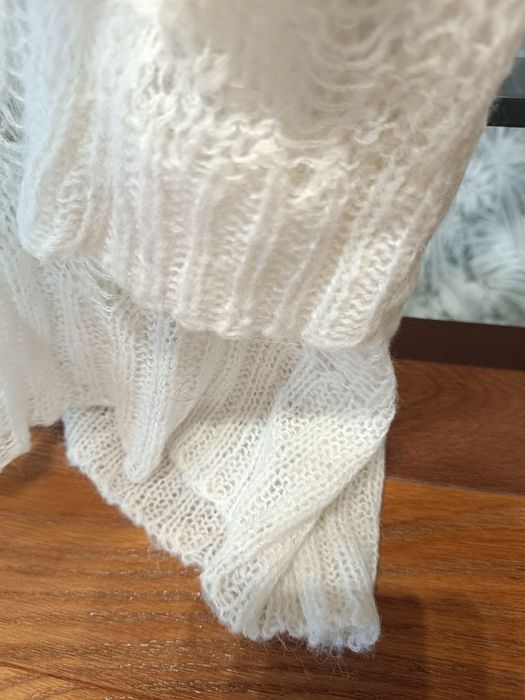 Sweter z dziurami Zara M-L