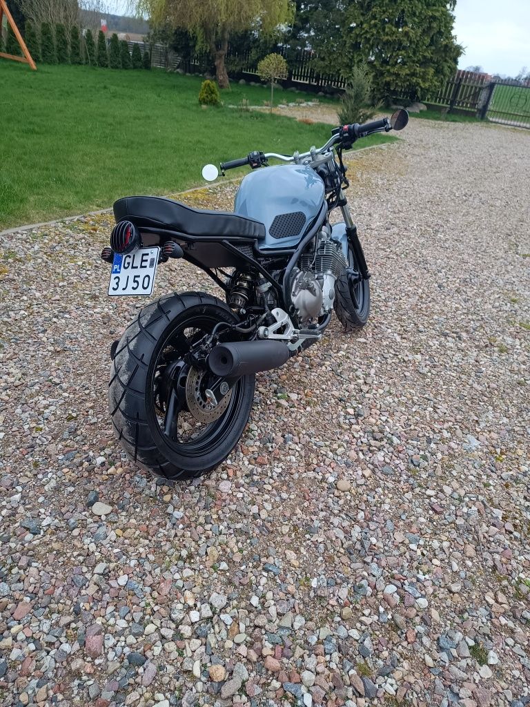 Yamaha xj 600 cafe racer