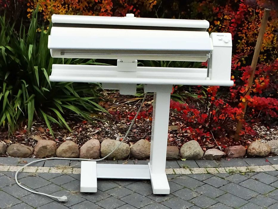 Magiel elektryczny, maglownica, prasowalnica Miele B 890