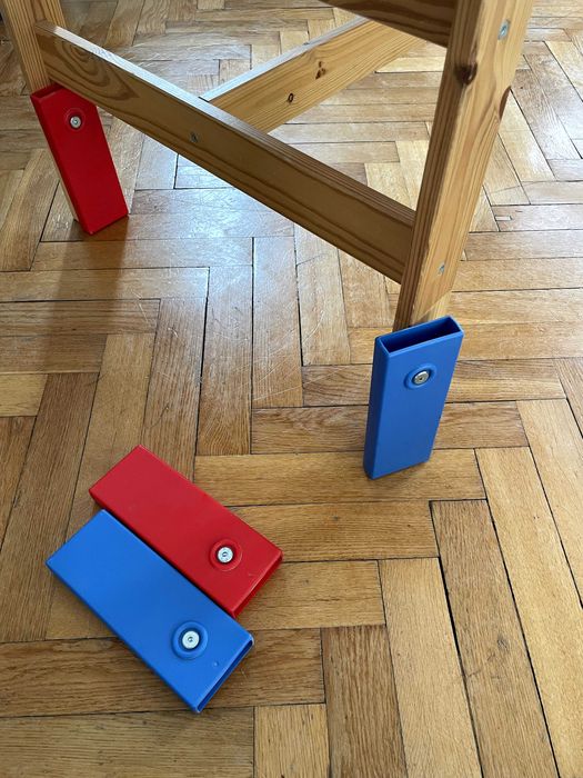 stolik IKEA regulowana wysokość