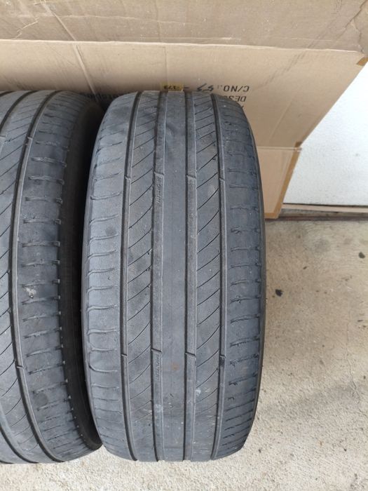 Pneus Michelin usados 215/50 R17