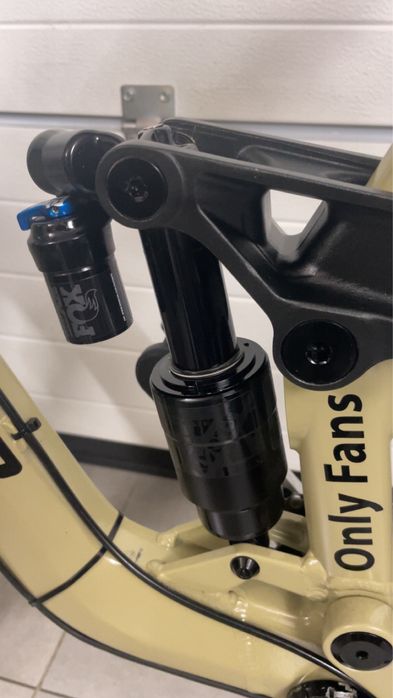 Dartmoor Thunderbird 29 rozm L Custom