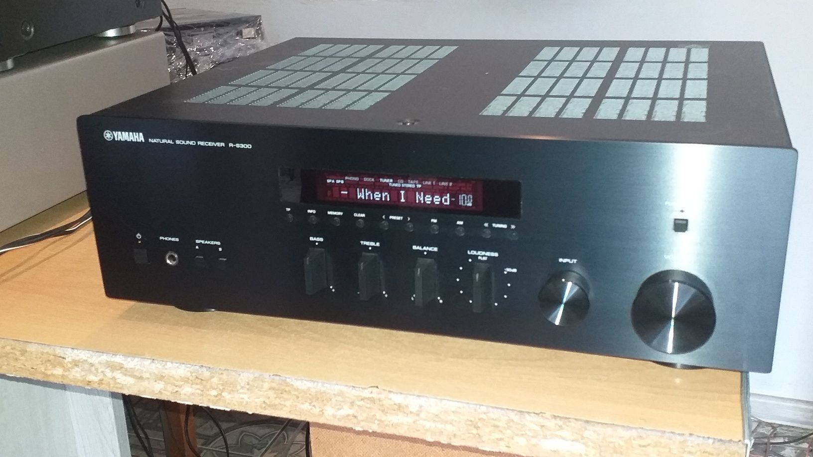 Amplituner Yamaha r-s300