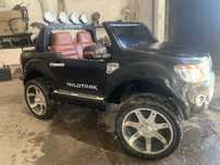 Дитячий акумуляторний автомобіль FORD