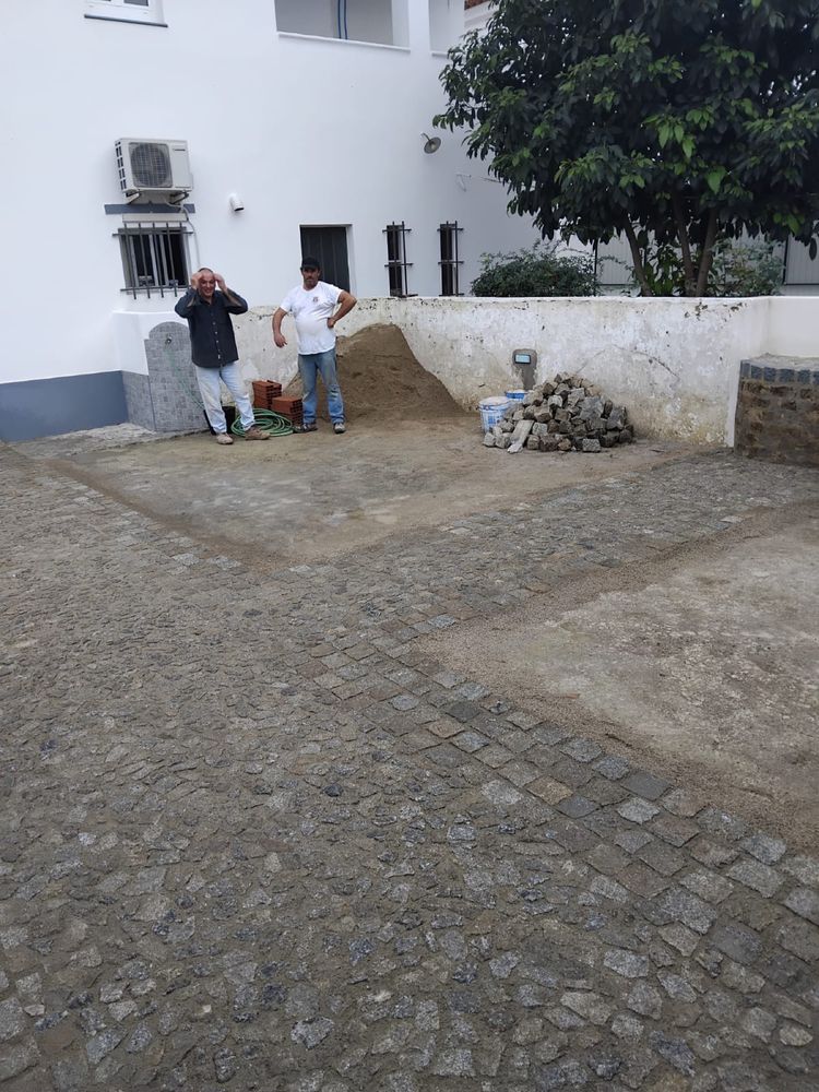 Excelente Moradia T4 (Fase Final de Obras) LER TEXTO!!
