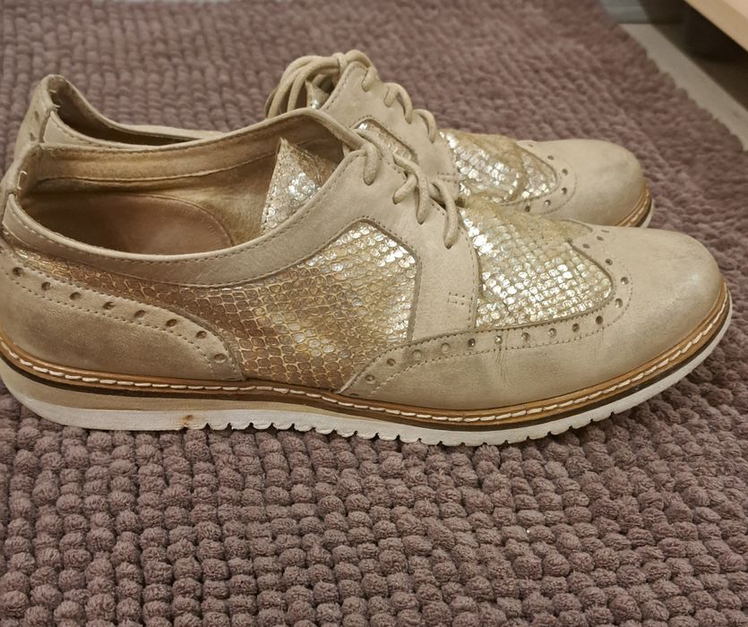 Шкіряні туфлі Caprice 39р