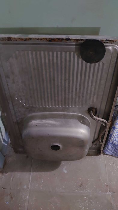 Продам мойка врезная с крылом на кухню под столешницу 80x60