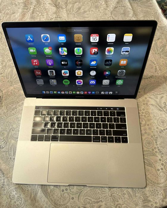 vendo macbook pro 2017