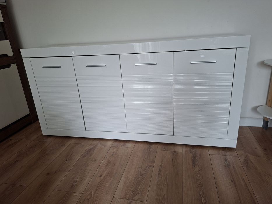 Komoda biała połysk zadbana Agata Meble