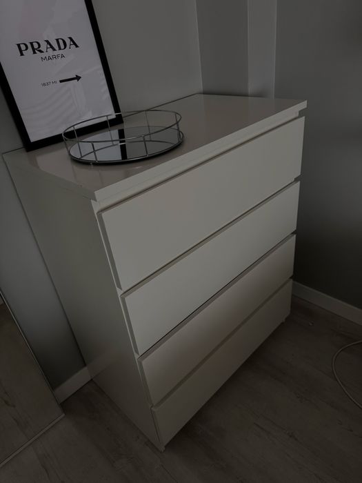 Cómoda 4 gavetas IKEA MALM