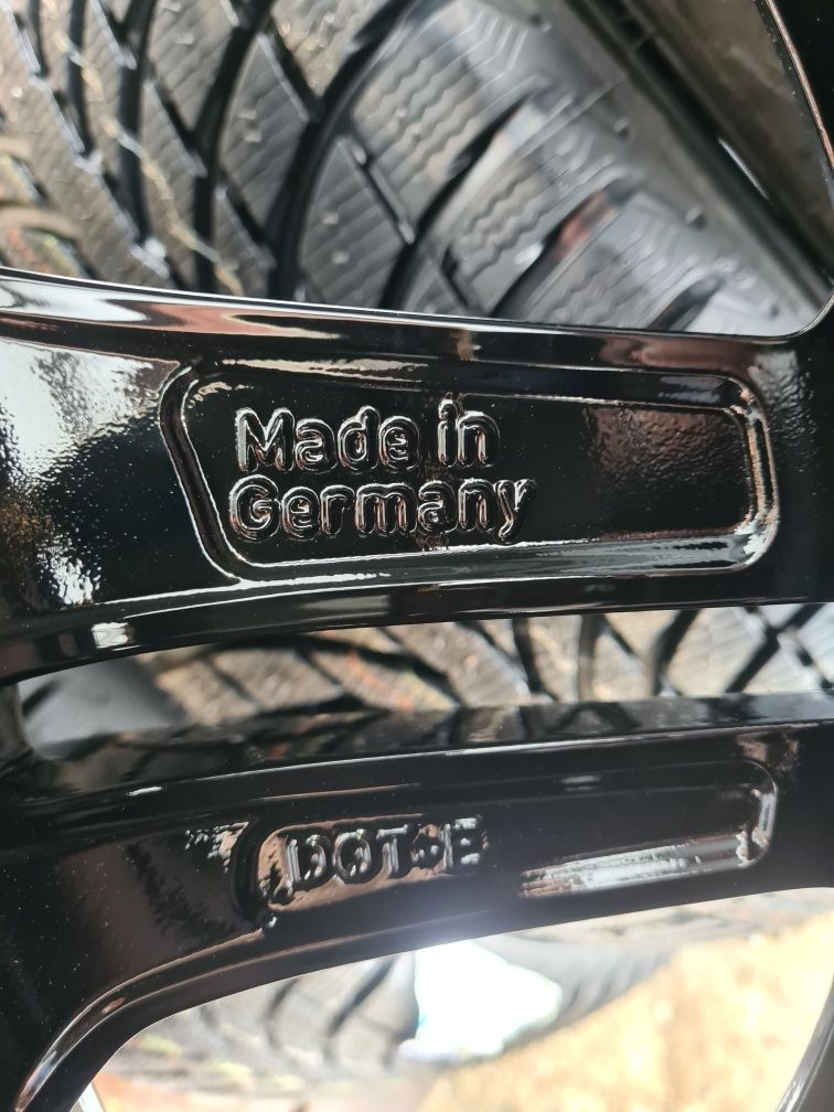 Komplet nowe oryginał koła zimowe Mercedes glc amg 235/55/19 michelin