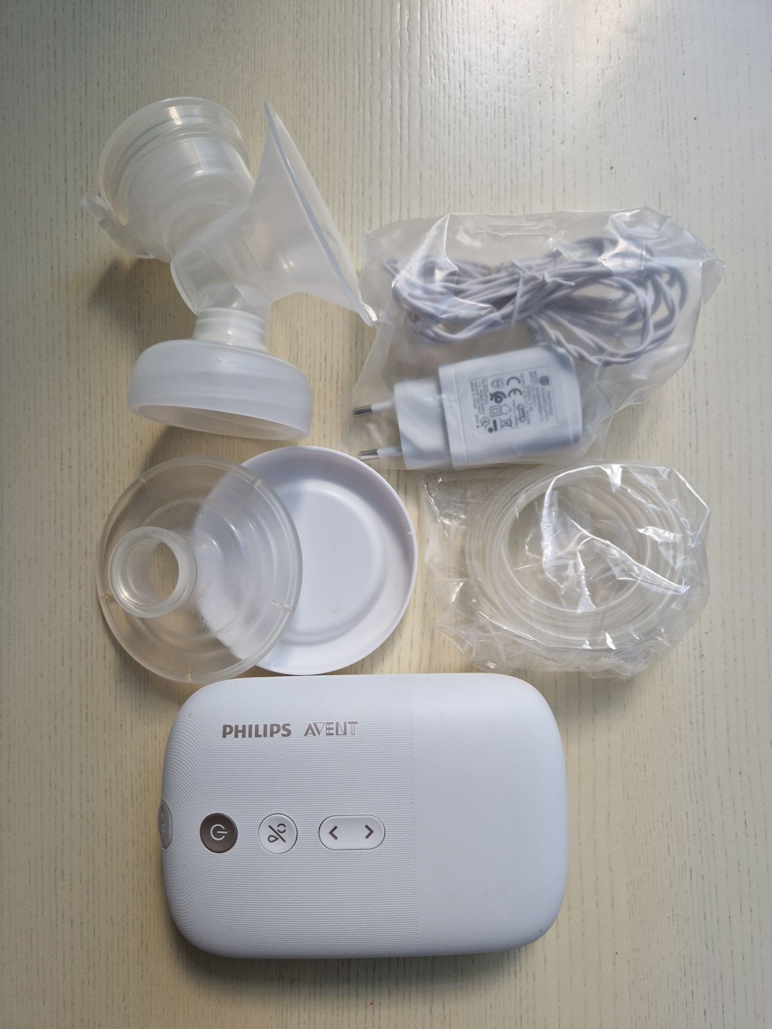 Philips Avent
Електричний молоковідсмоктувач SCF396/11