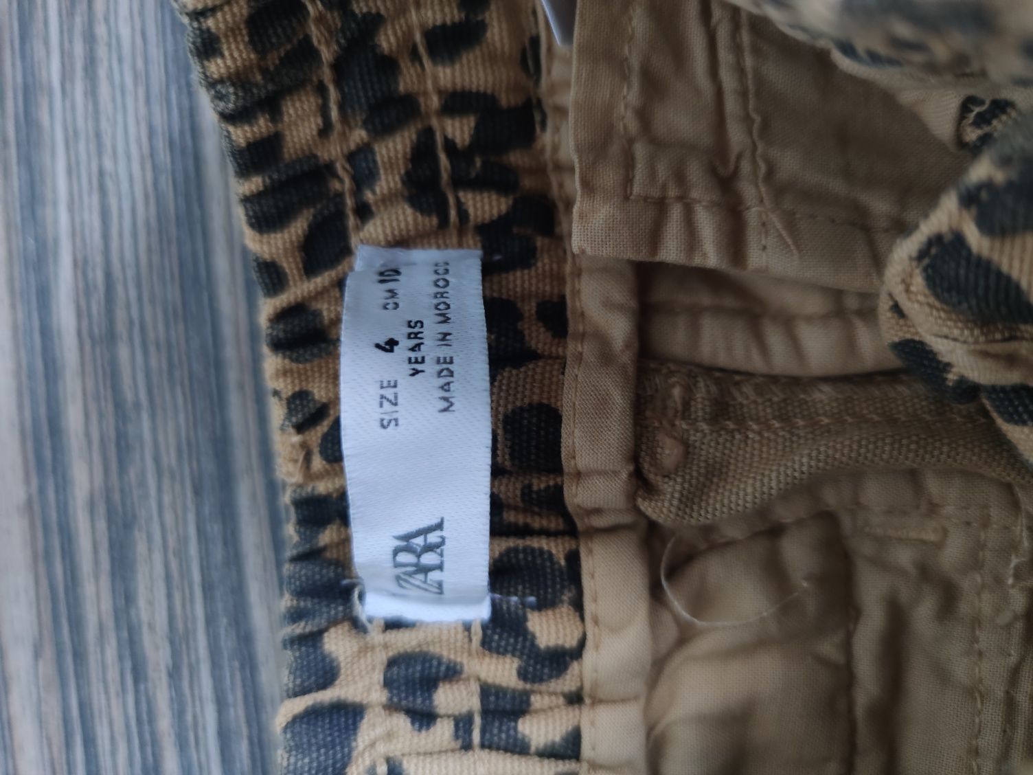 Штани на дівчинку леопардовий принт  Zara розмір 104 на 98