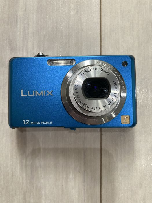 Продам фотоаппарат Panasonic DMC-FS 10.