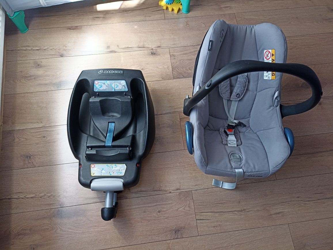 Maxi Cosi cabrio fix fotelik z baza ISOFIX