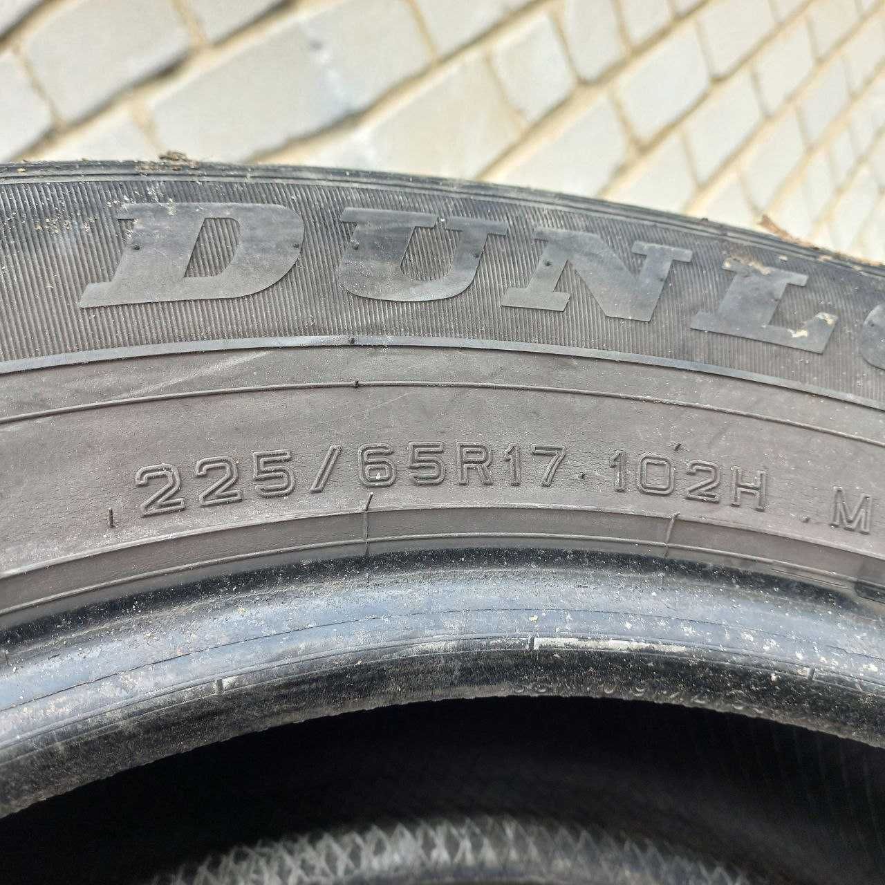 Резина 225/65 R17 комплект