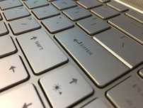 Serwis komputerowy. Naprawa komputerów, czyszczenie laptopów, instalac