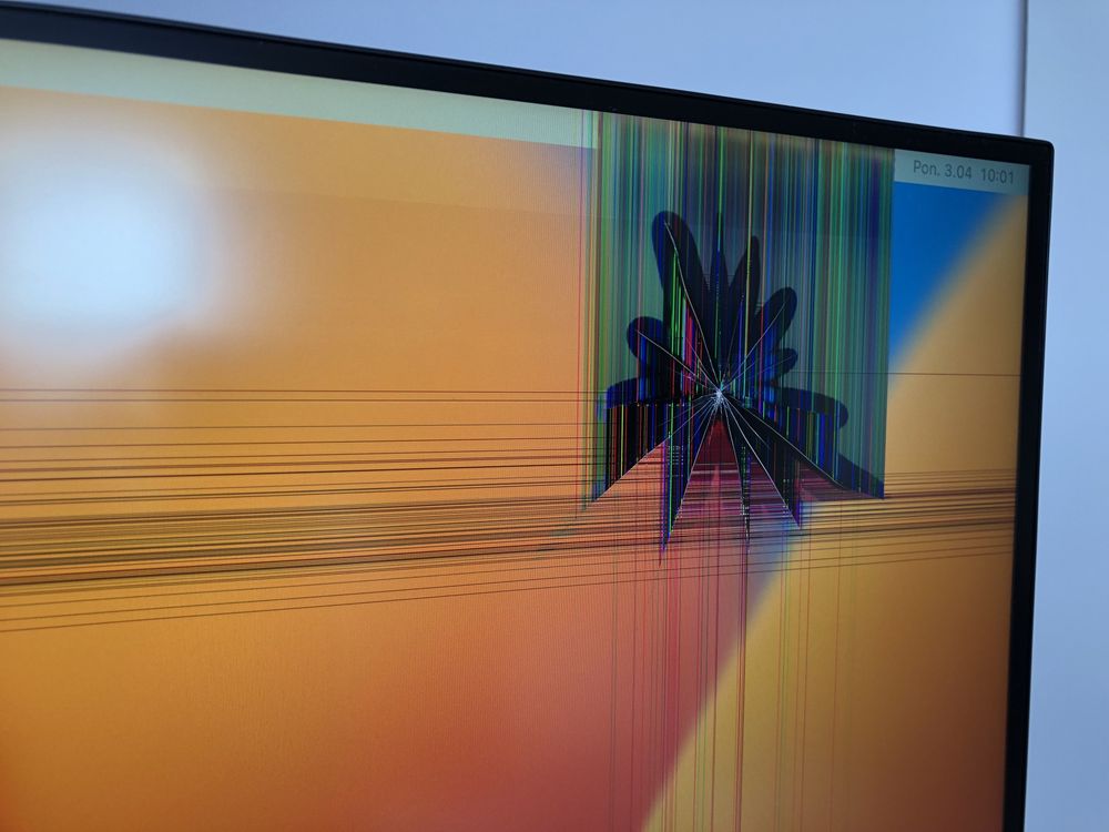 Monitor Dell U3219q uszkodzona matryca FV
