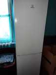 Lodówka Indesit LI8 FF