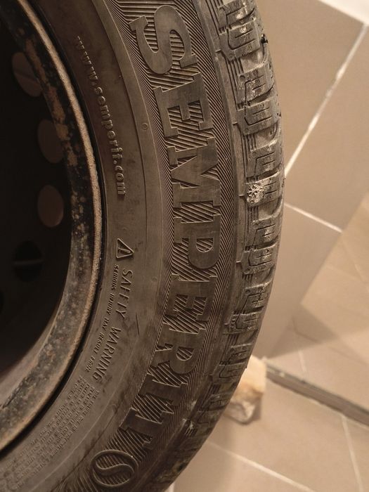 Комплект зимових шин 195/65 R15 з дисками 5*112 VW Vag