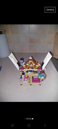 Lego Friends 41323. Zimowy domek.