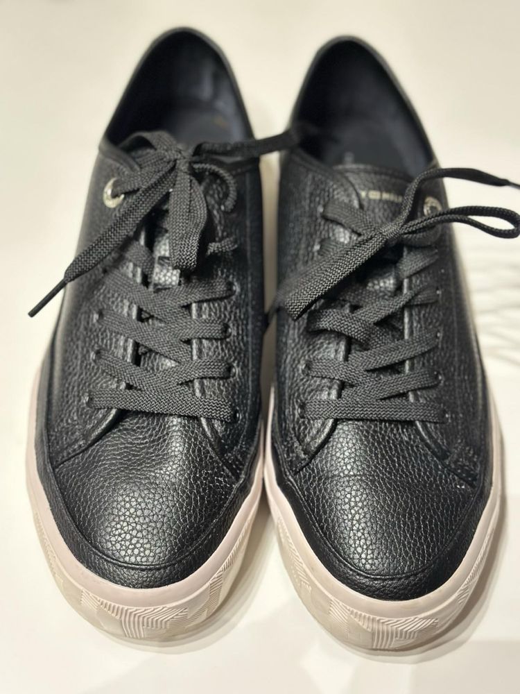 Tommy Hilfiger сникерсы