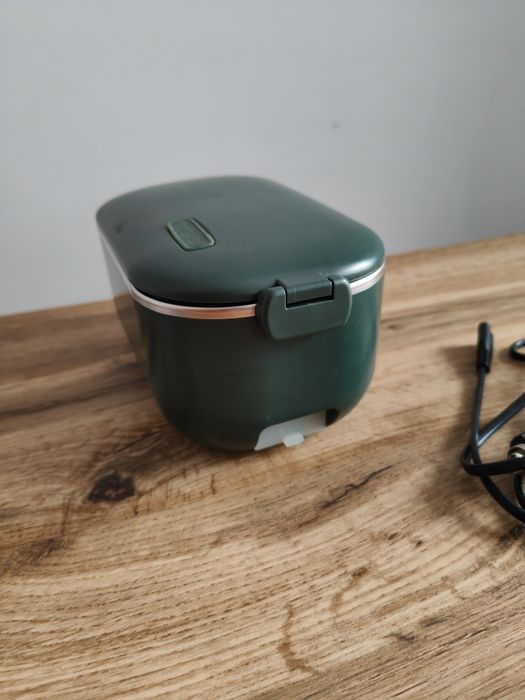 Podgrzewany pojemnik na jedzenie