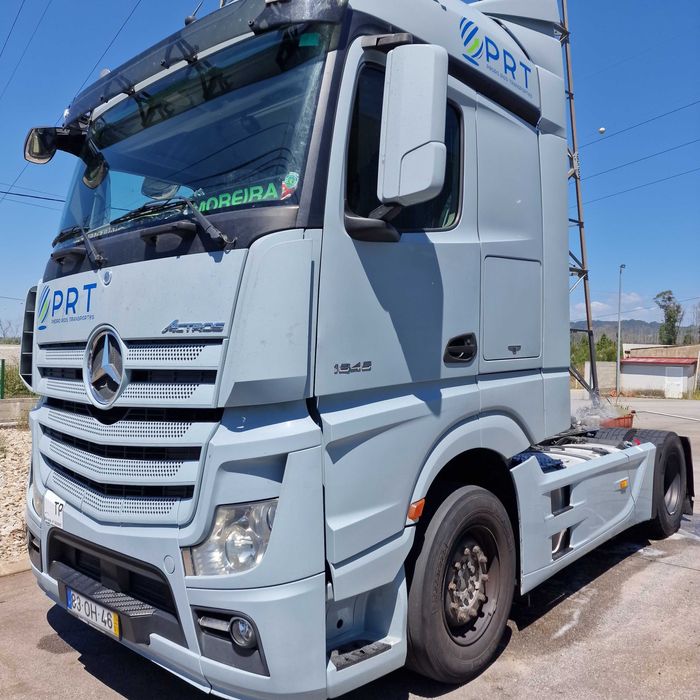 Trator Mercedes Actros 18.45