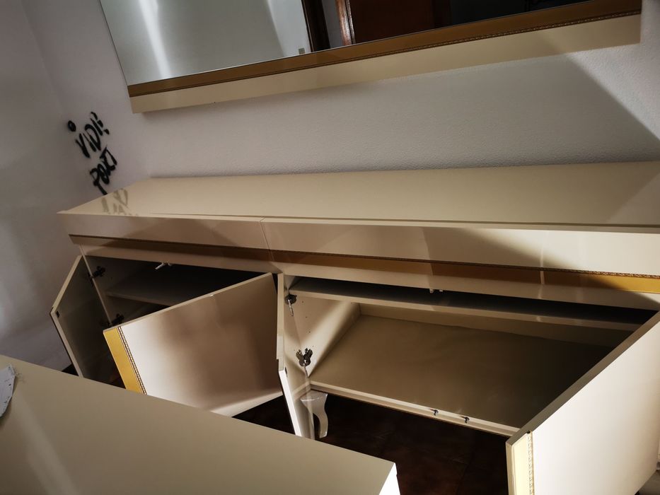Vende-se sala como nova
