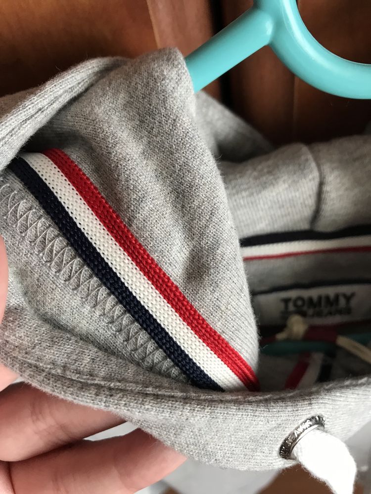 Sweatshirt Tommy Jeans camisola mulher hoodie capuz