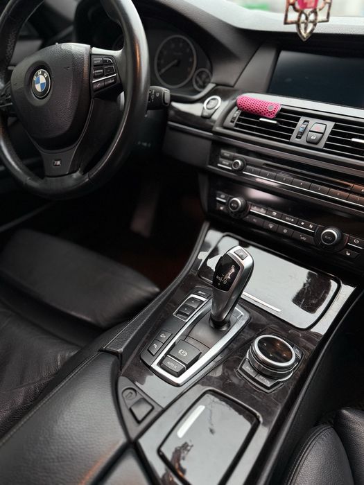 Продам БМВ Ф10, орігінальний м-пакет