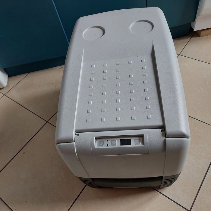Lodowka kompresorowa Dometic cdf 36 + zasilacz