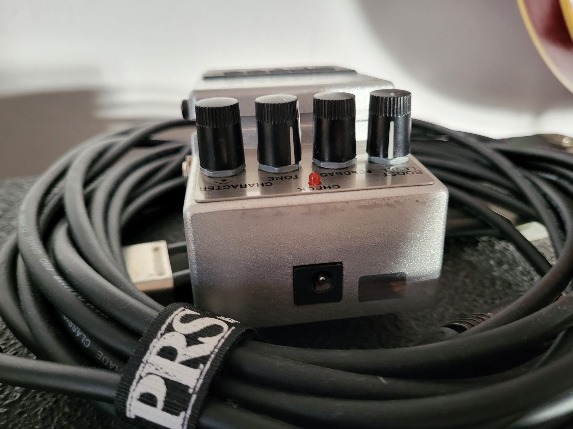 Boss FB-2 Feedbacker Booster