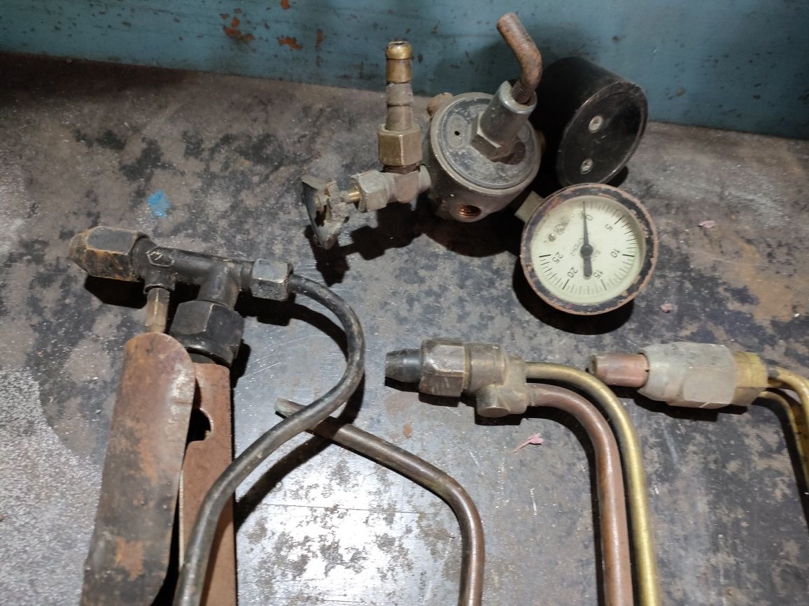 Резаки газовые и житкотоплевный ,горелка,