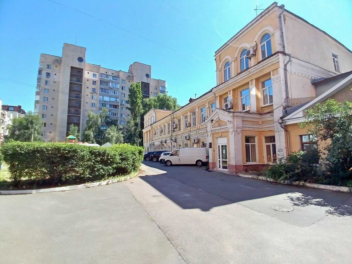 Від власника Окрема будівля 1280 м² Мазепи вул. 10 Метро Арсенальна