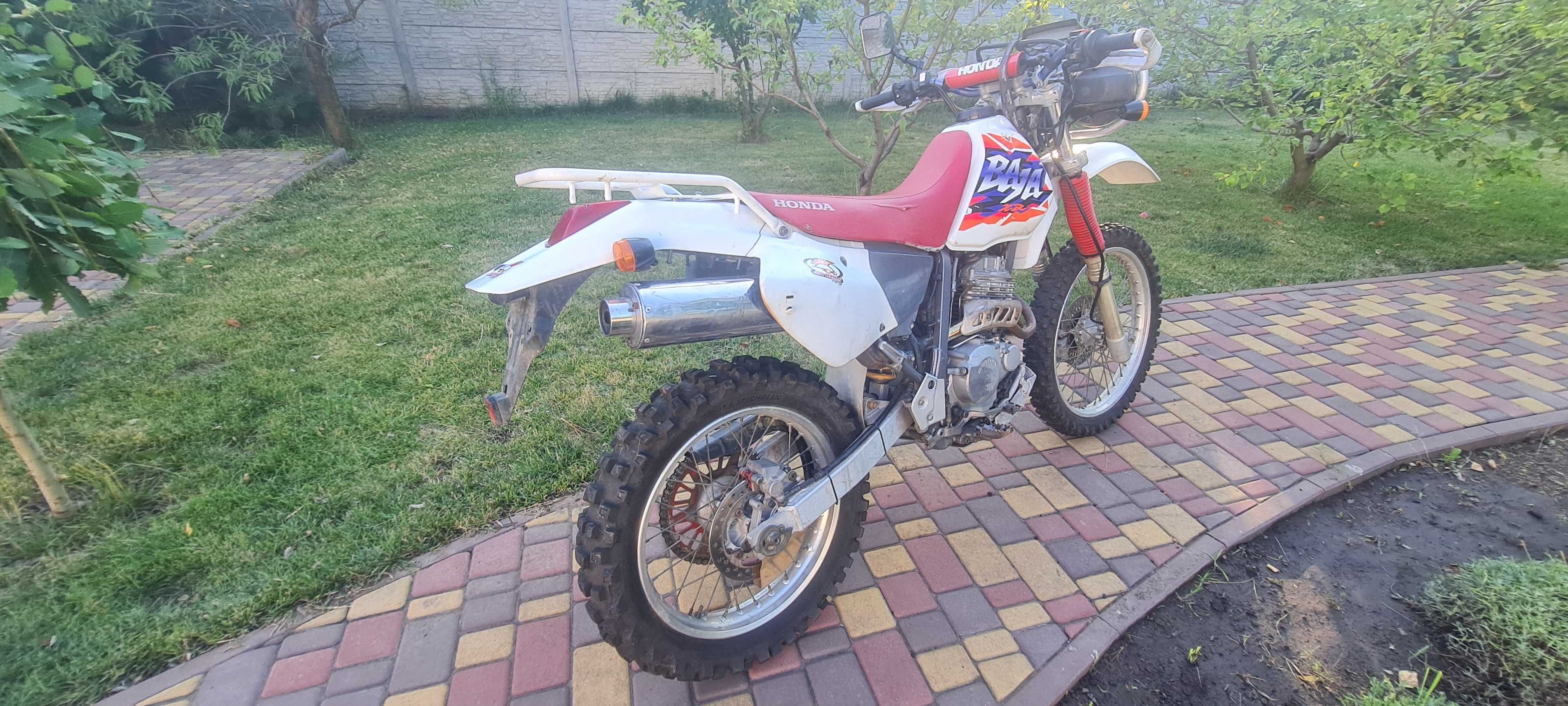 Мотоцикл "Honda Baja XR250" Хонда