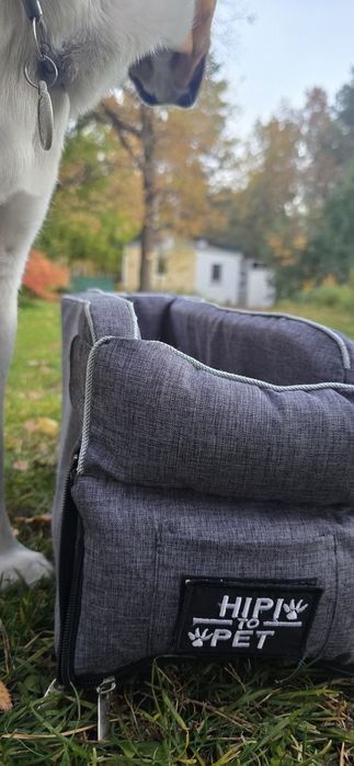 Автокрісло для собак