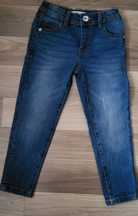 Spodnie jeansowe jeansy dla dziewczynki  r 104/110