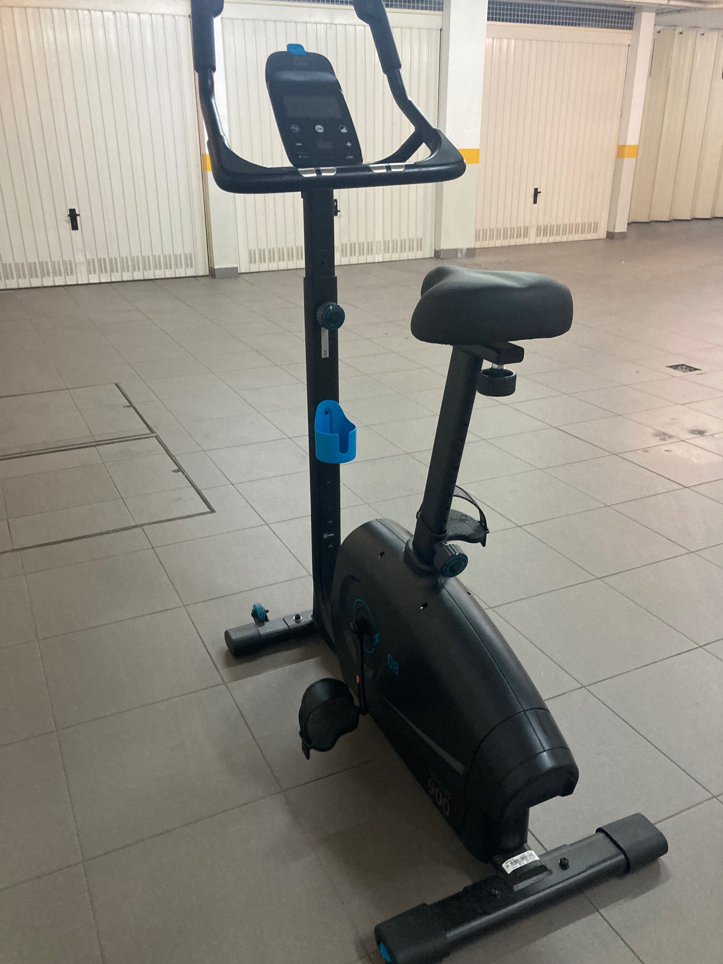 Bicicleta estática Domyo 900