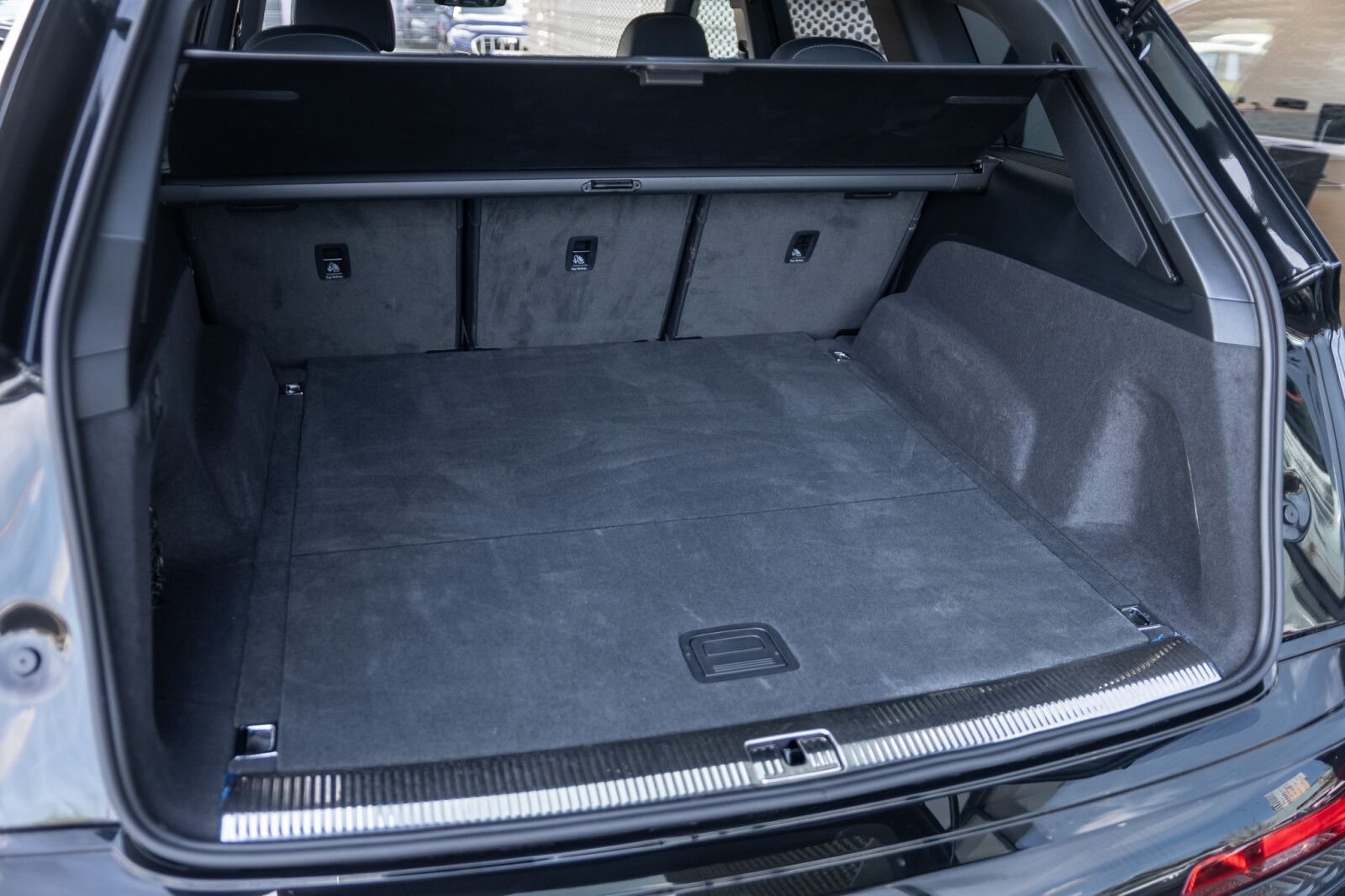 Audi Q7 Leasing 103,88% / MatrixLED / ACC/ 2x S line / Pakiet Czerń / Koła 22'