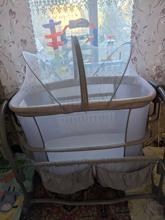 Ліжечко-колиска-манеж-гойдалка
