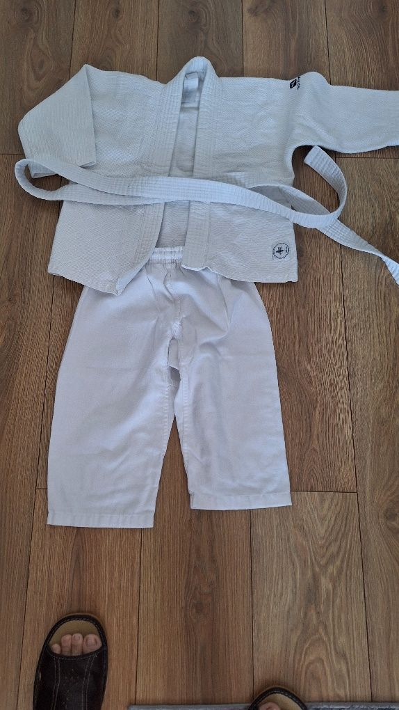 Strój na karate dla dziecka