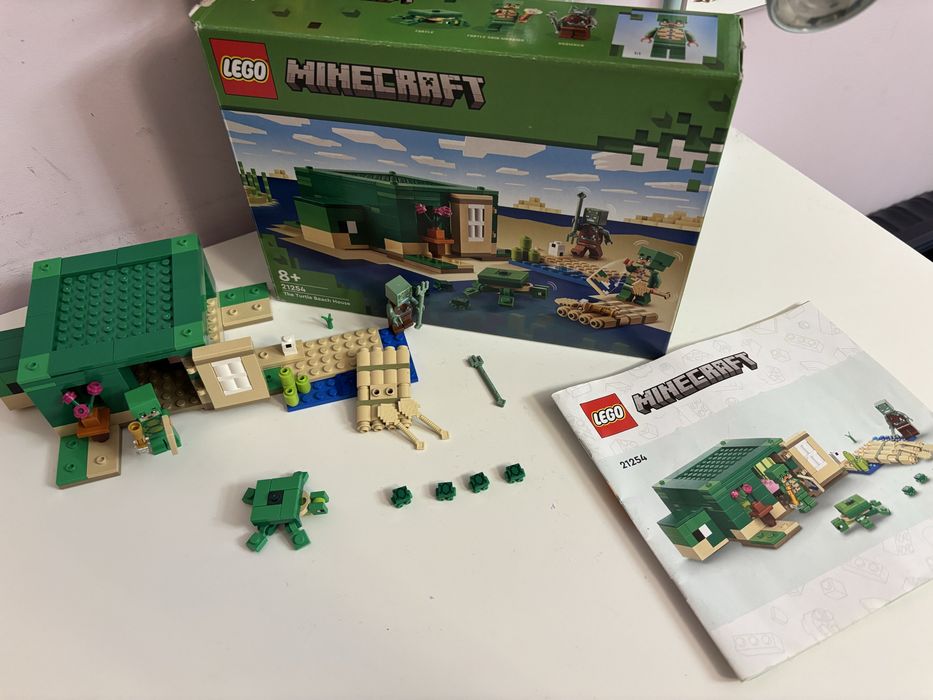 Lego 21254 Minecraft