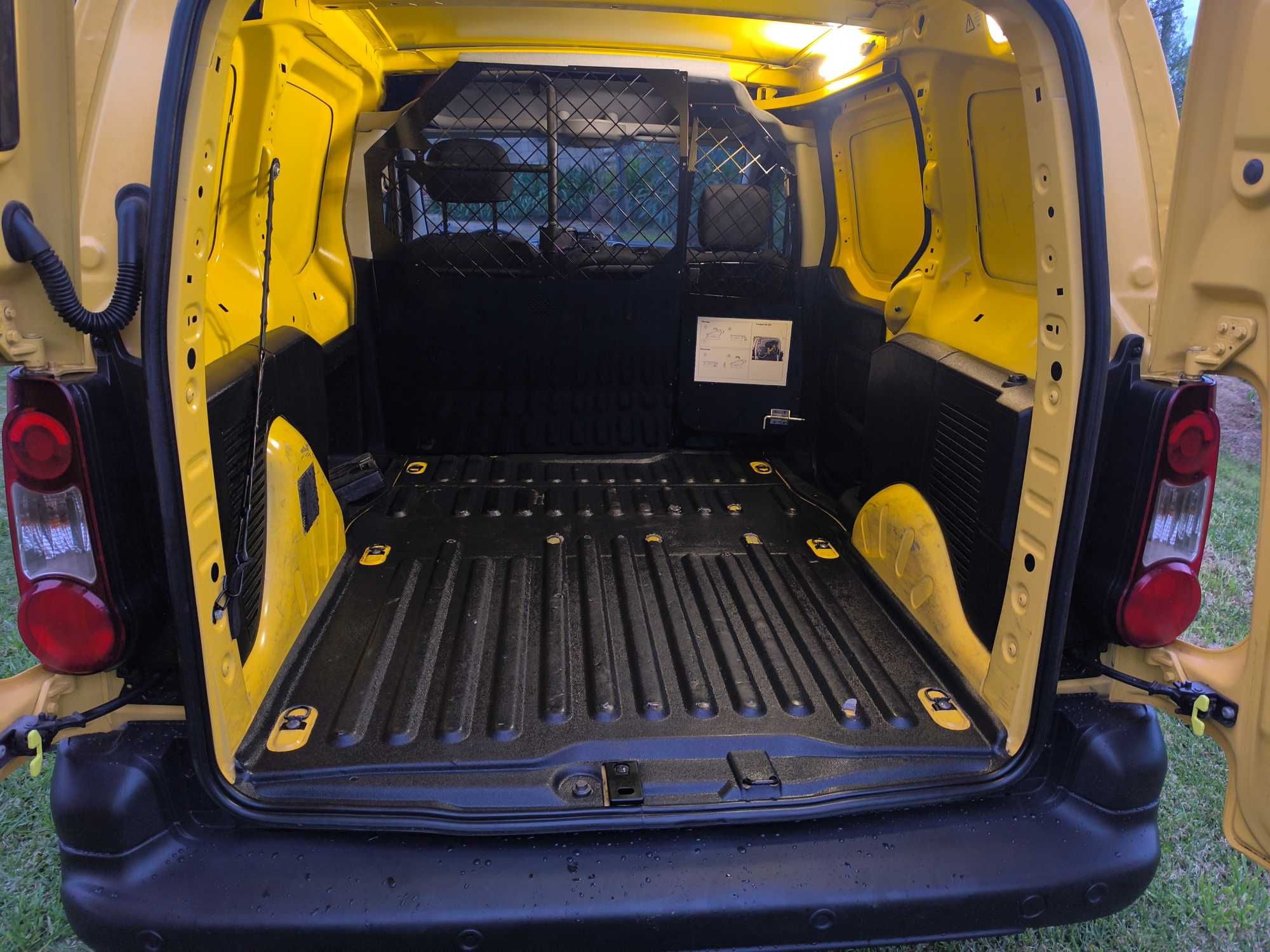 Citroen Berlingo automático com IVA 1.6 HDI 100cv.