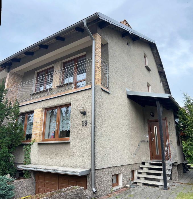 Na sprzedaż przestronny dom jednorodzinny !