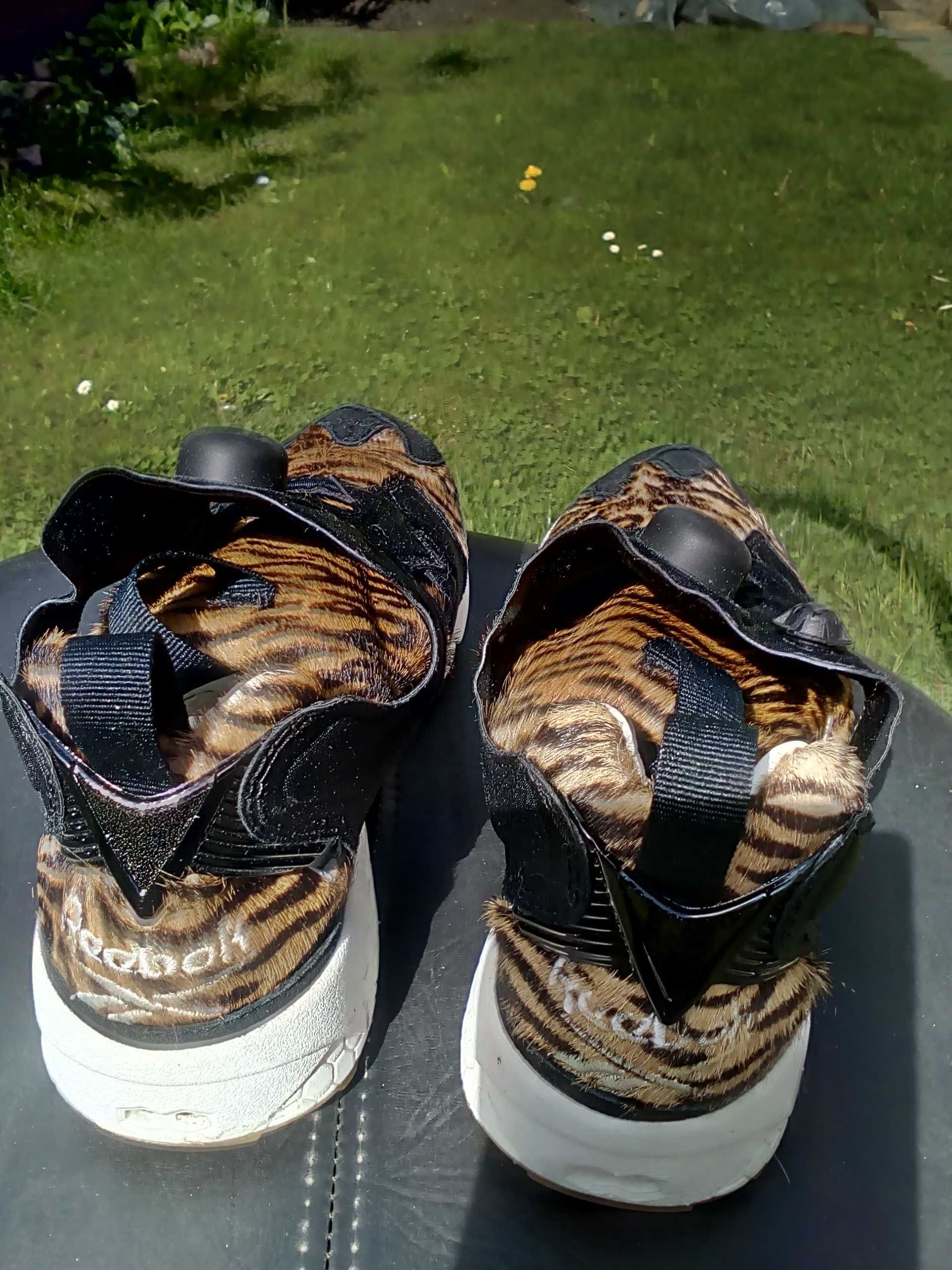 REEBOK X DISNEY  InstaPump Fury Jungle Books Shere Khan 36