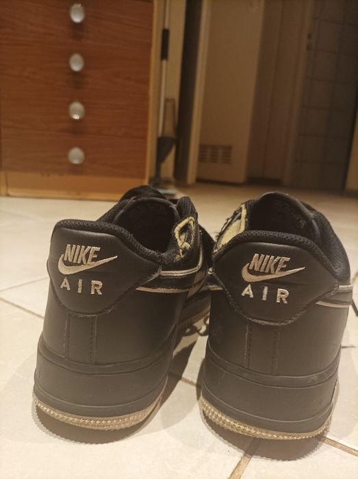 Nike Air Force 1 Low – Czarne . Rozmiar (44)

---

Nike Ai