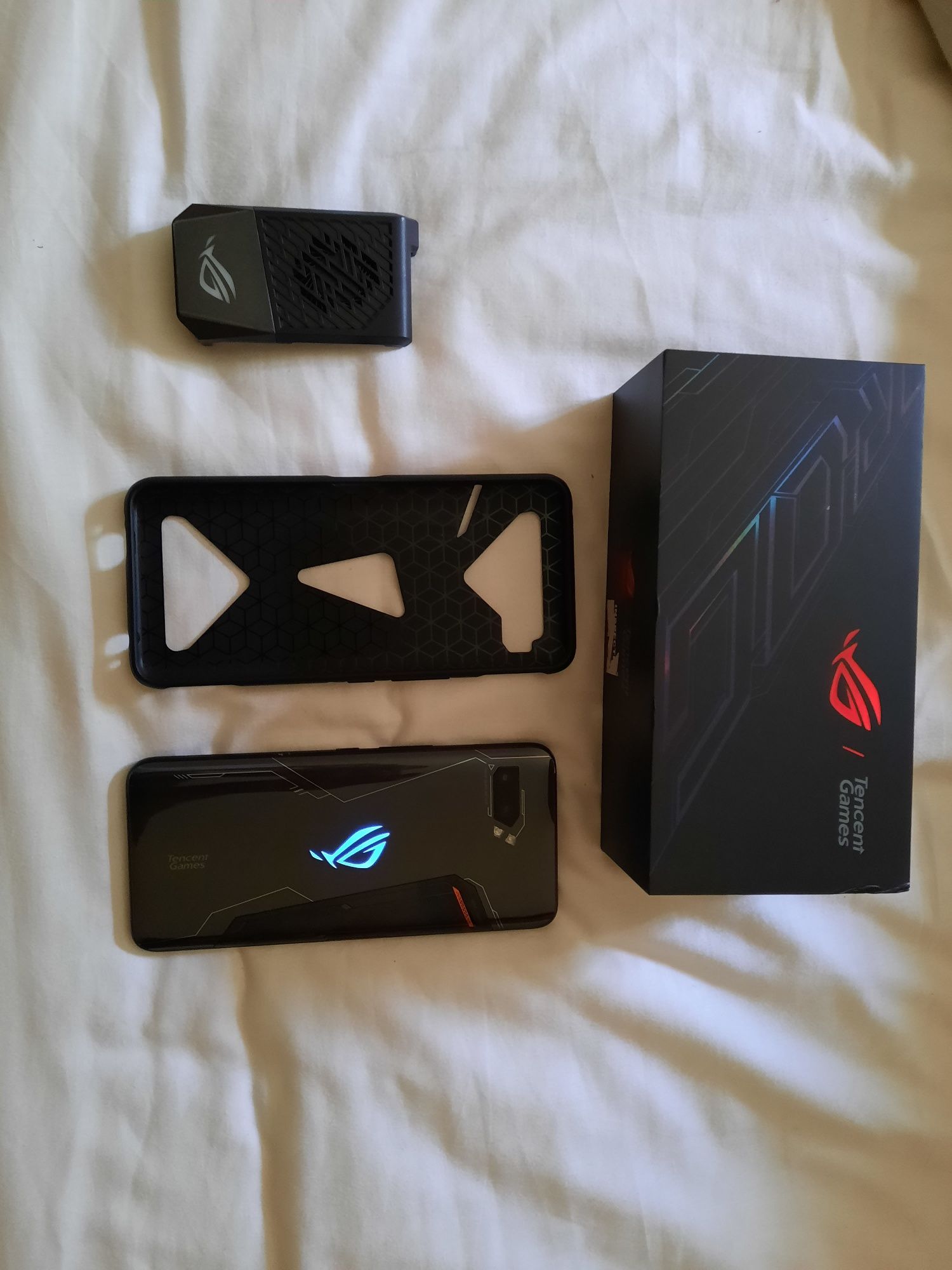 Rog phone 2  8gb 120fps