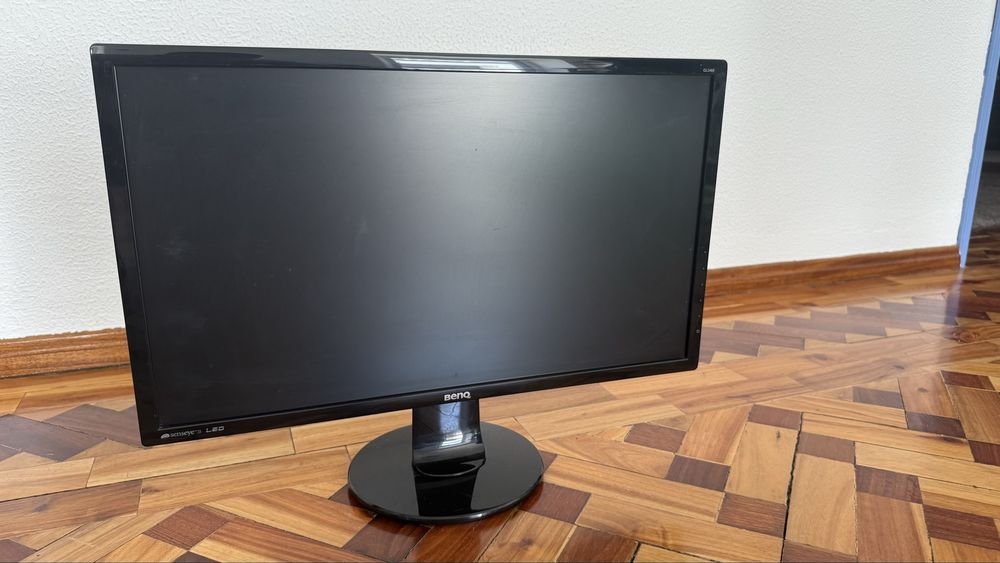 Monitor LCD Benq 24”