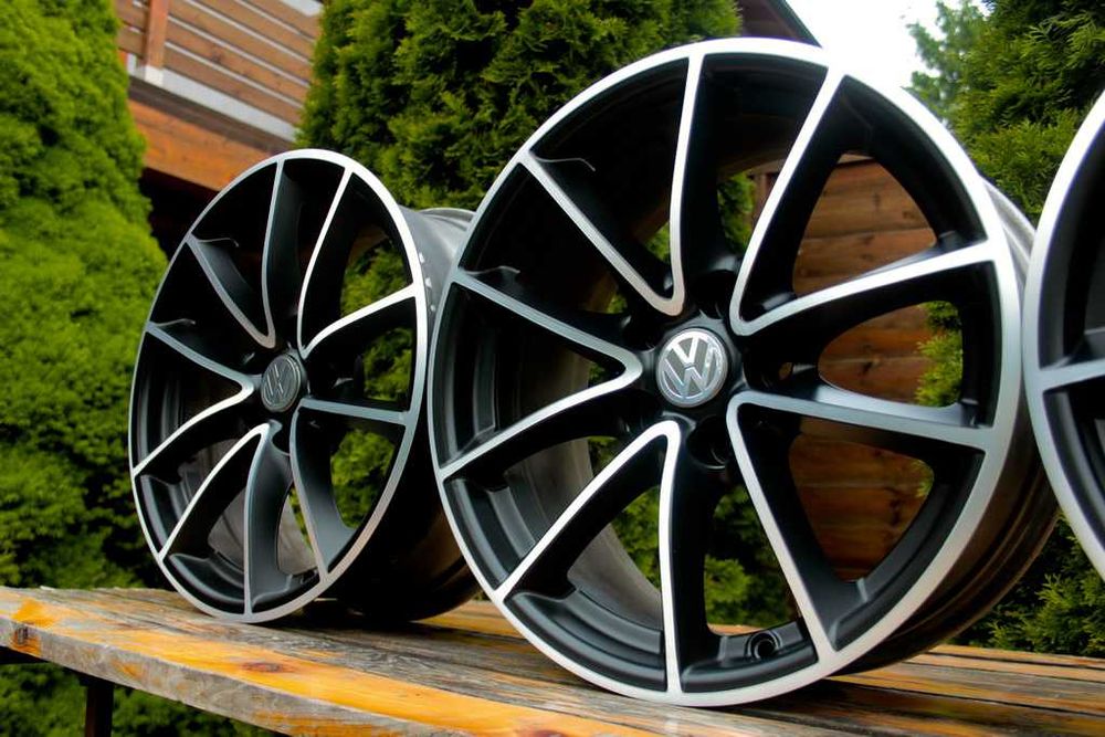5x112 17 cali VW Skoda SEAT Passat Octavia Golf jak nowe CZARNE + CNC